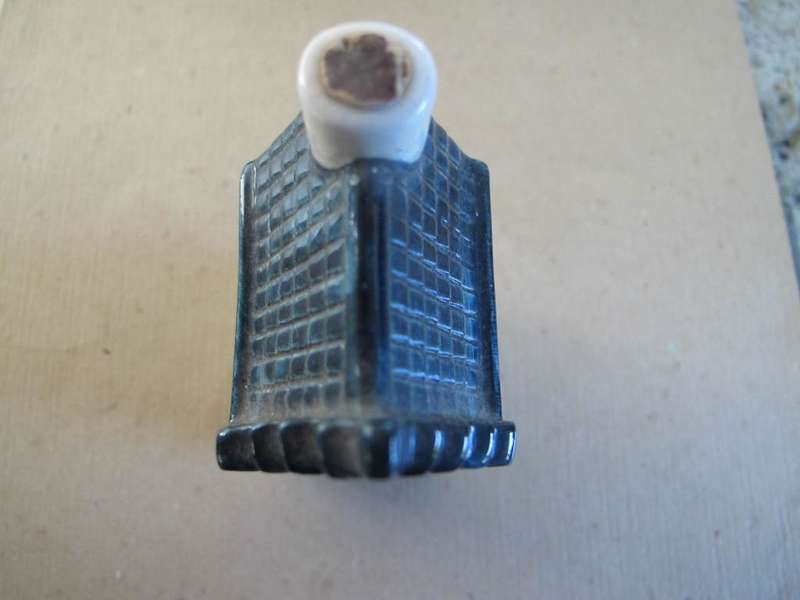 KLM - Reynebende KLM House Number 32 -  Sealed but angels have had their share